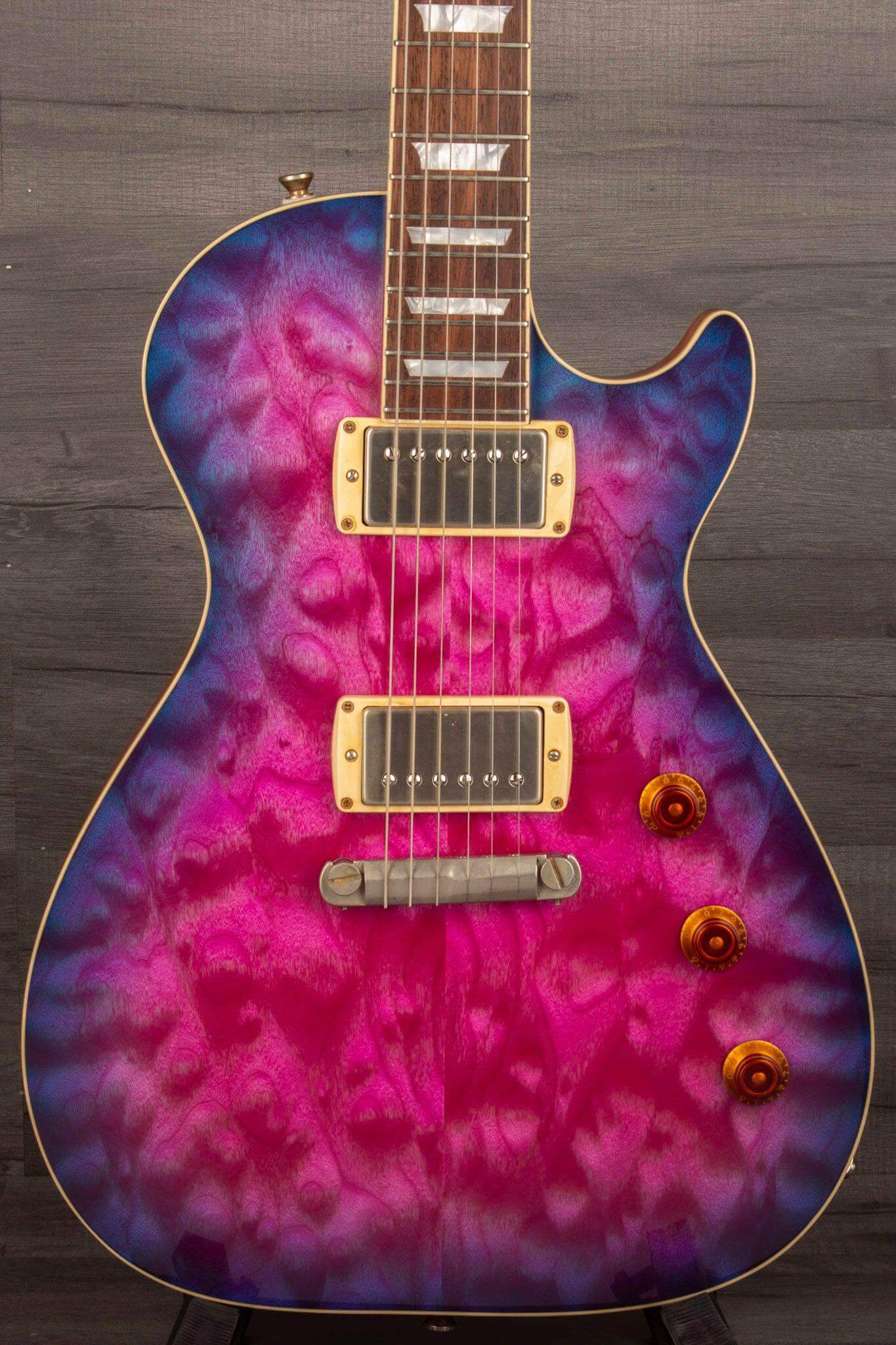 Cream T Guitars - Aurora BFGT 2PS in Bubblegum Burst