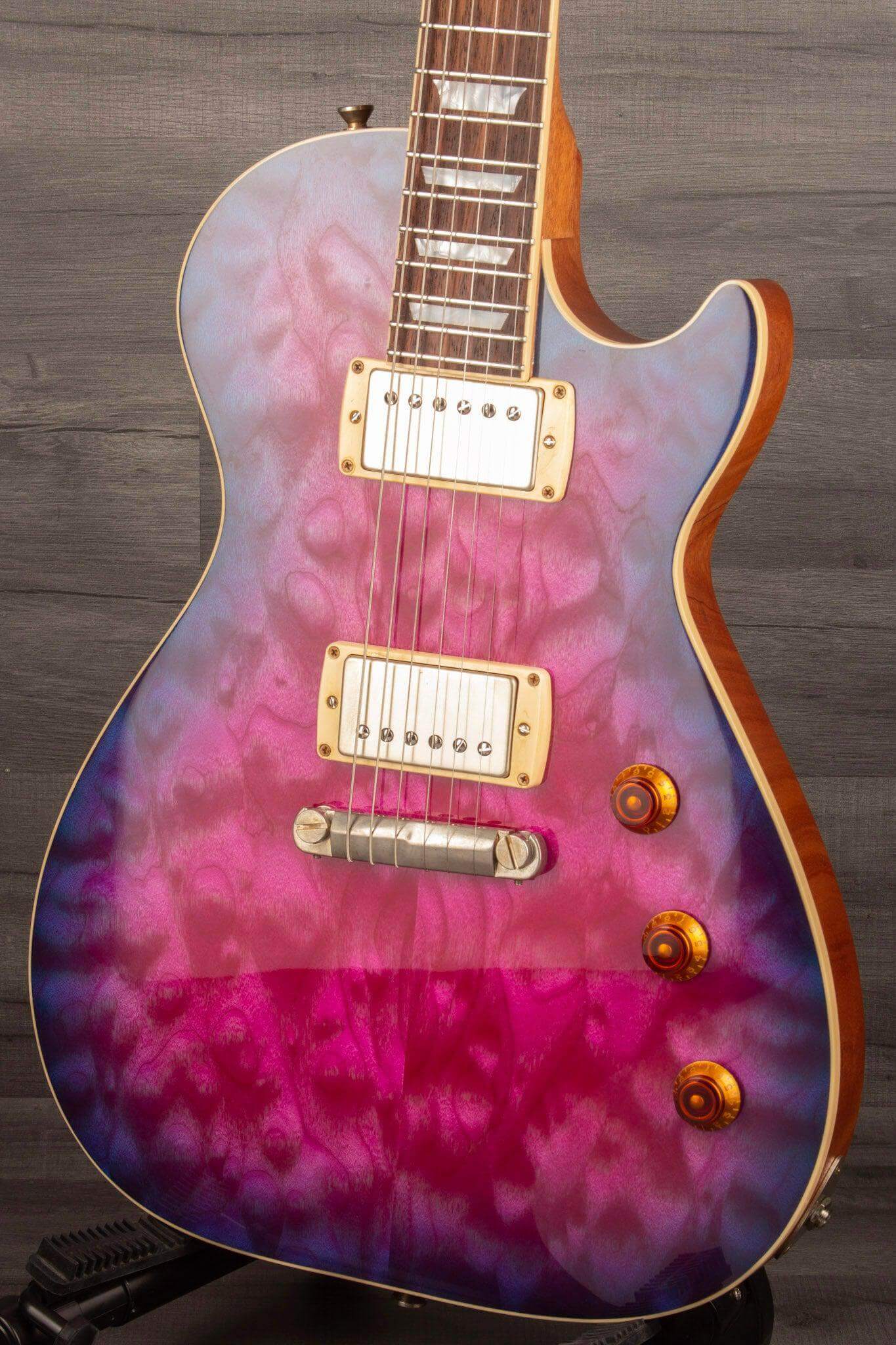 Cream T Guitars - Aurora BFGT 2PS in Bubblegum Burst