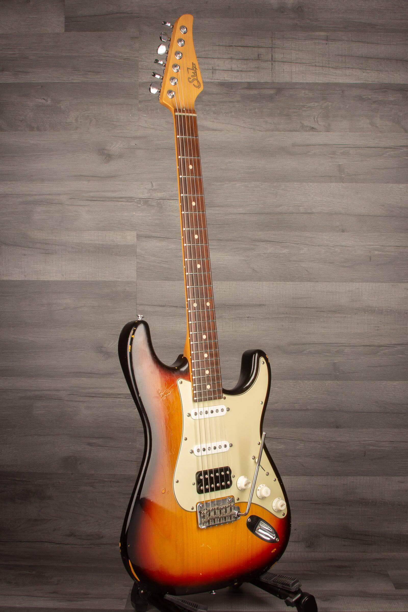 USED - Suhr Classic Antique HSS - 3 Tone Sunburst relic