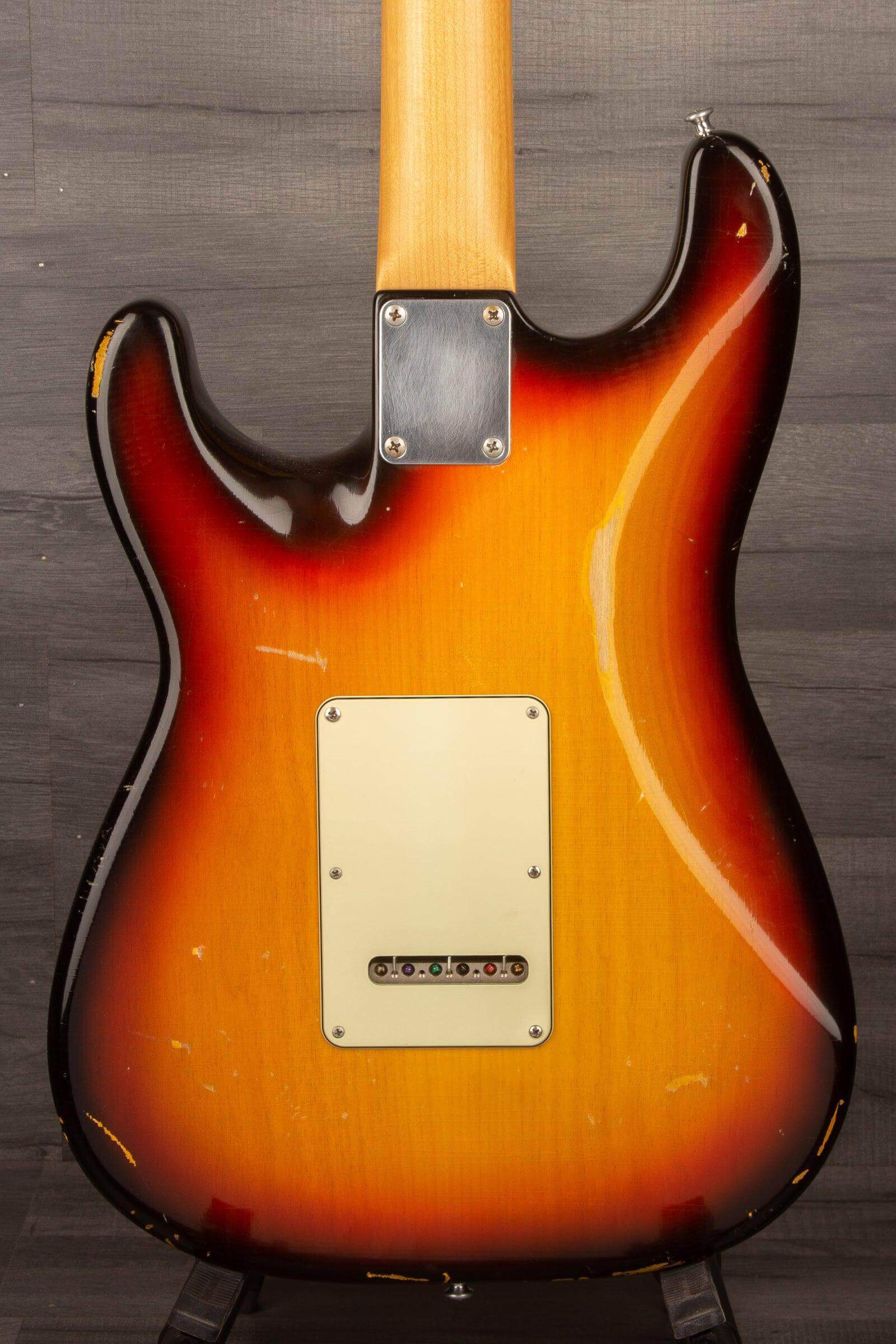 USED - Suhr Classic Antique HSS - 3 Tone Sunburst relic