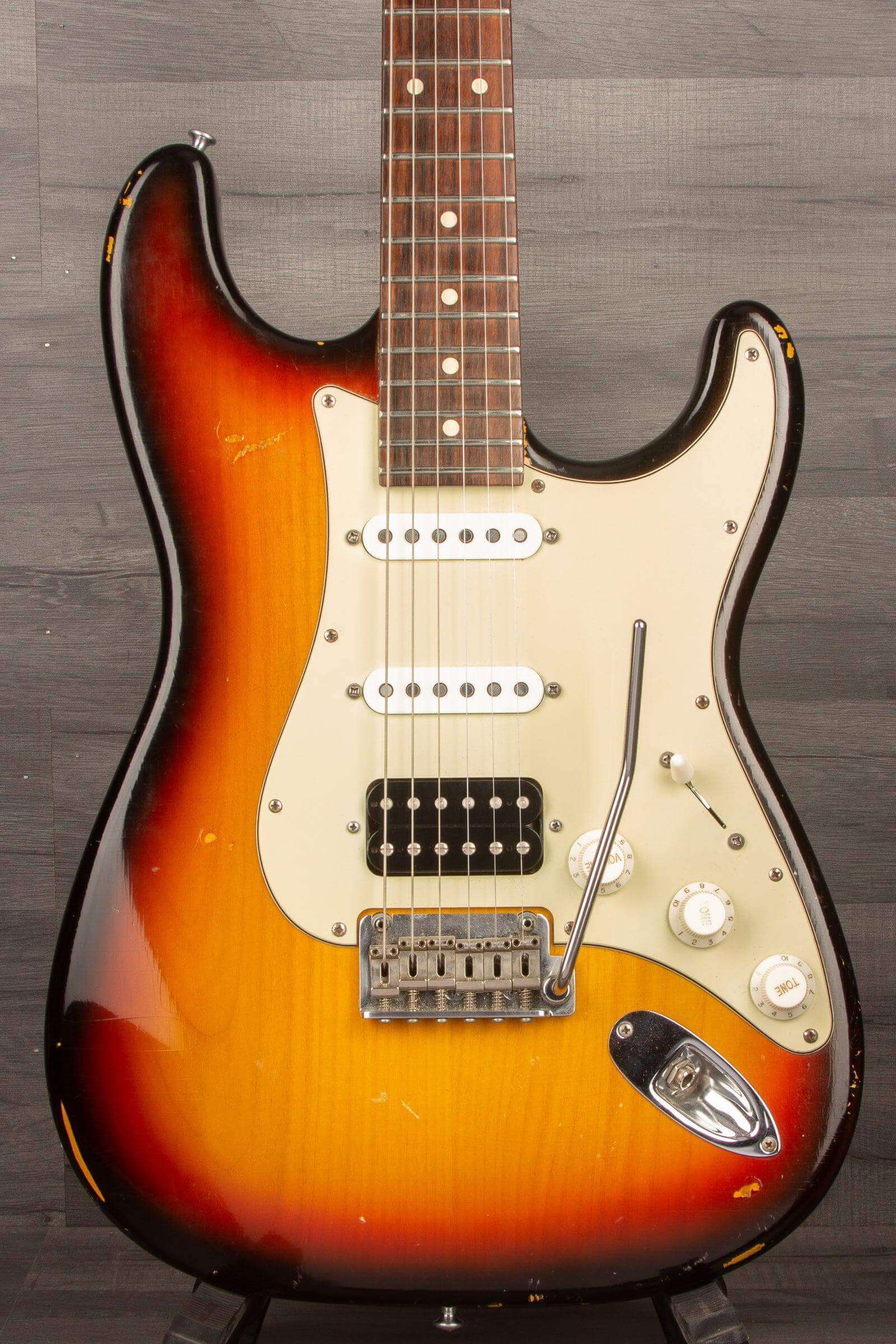 USED - Suhr Classic Antique HSS - 3 Tone Sunburst relic
