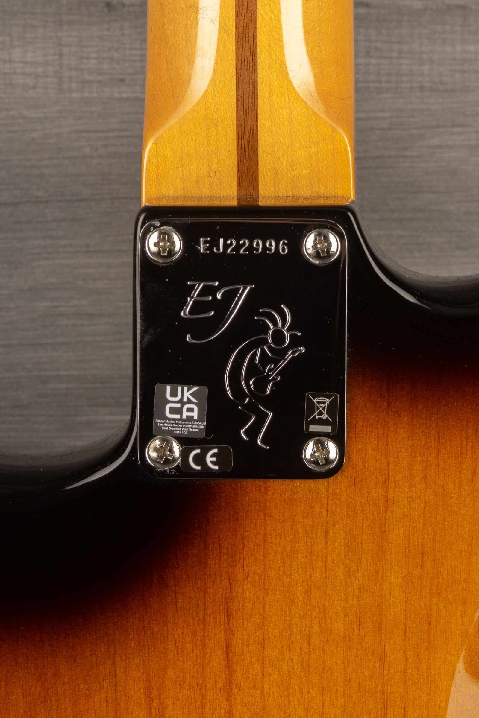 Eric Johnson Stratocaster®, Maple Fingerboard, 2-Color Sunburst