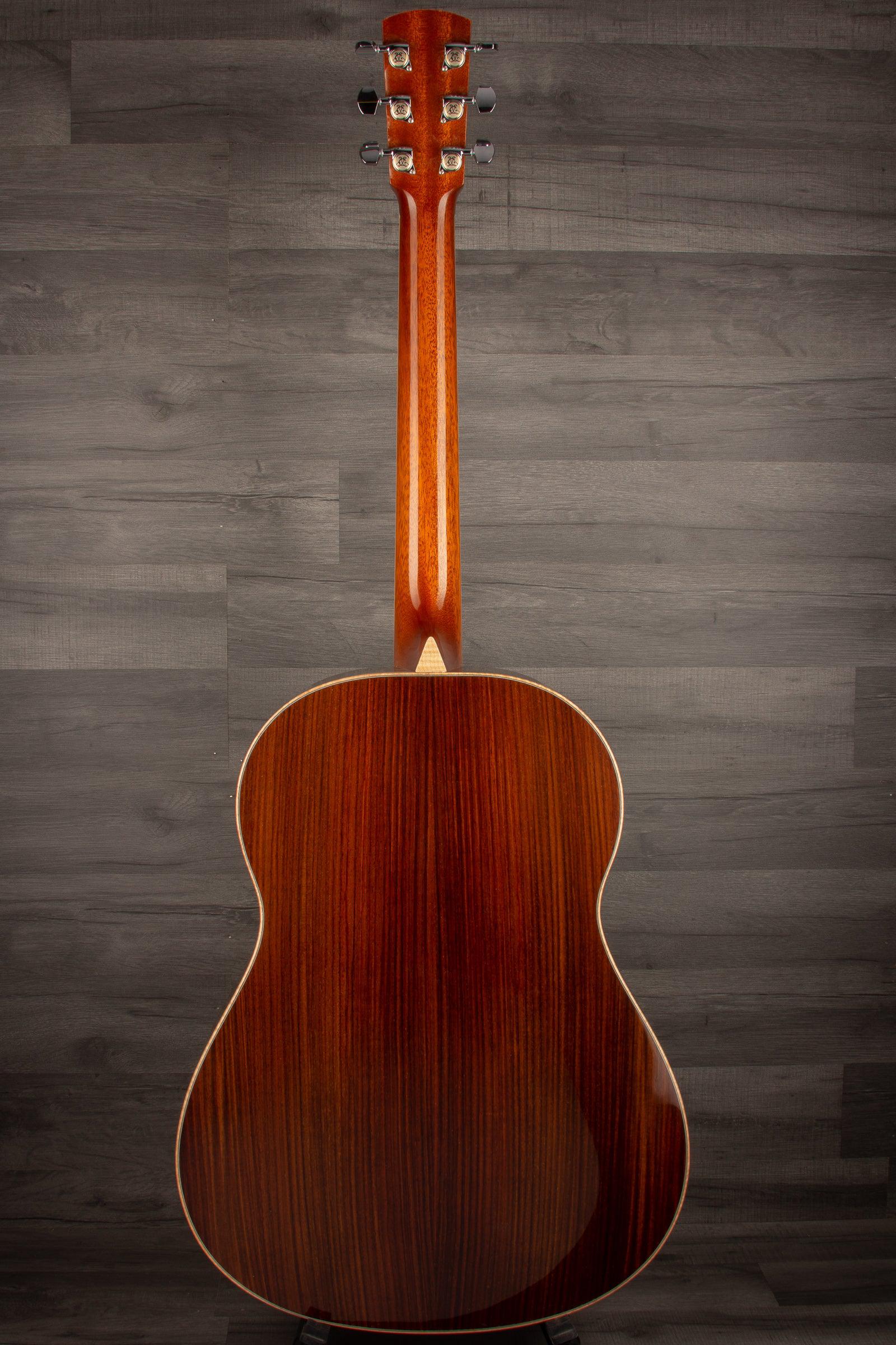 Larrivee L-09 - MusicStreet