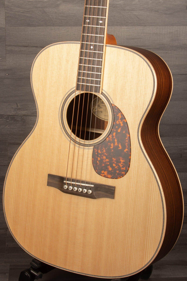 Larrivee OM-40 Rosewood - MusicStreet