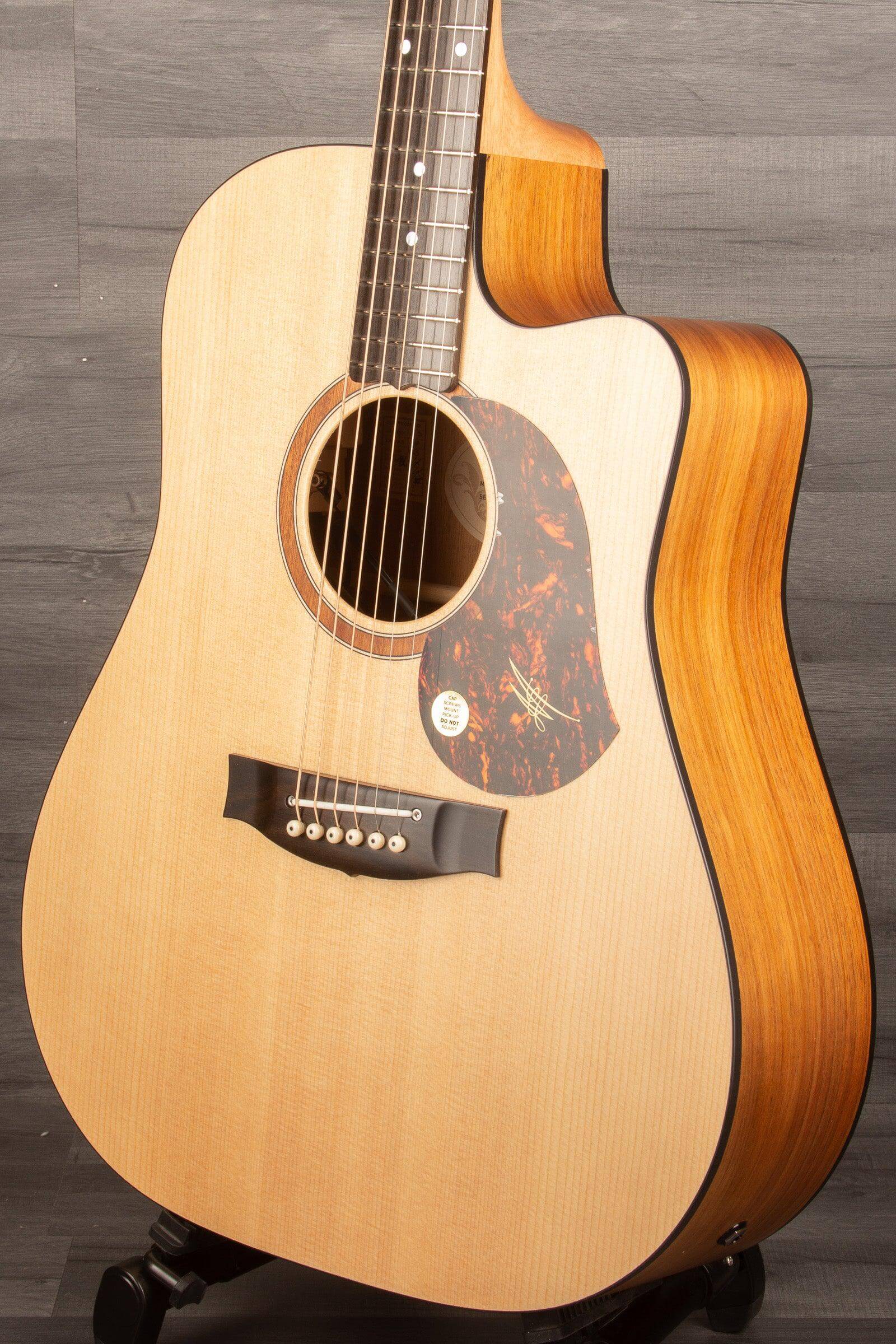 Maton SRS70C Cutaway Electro Acoustic Guitar With Ap5 Pro Preamp - MusicStreet