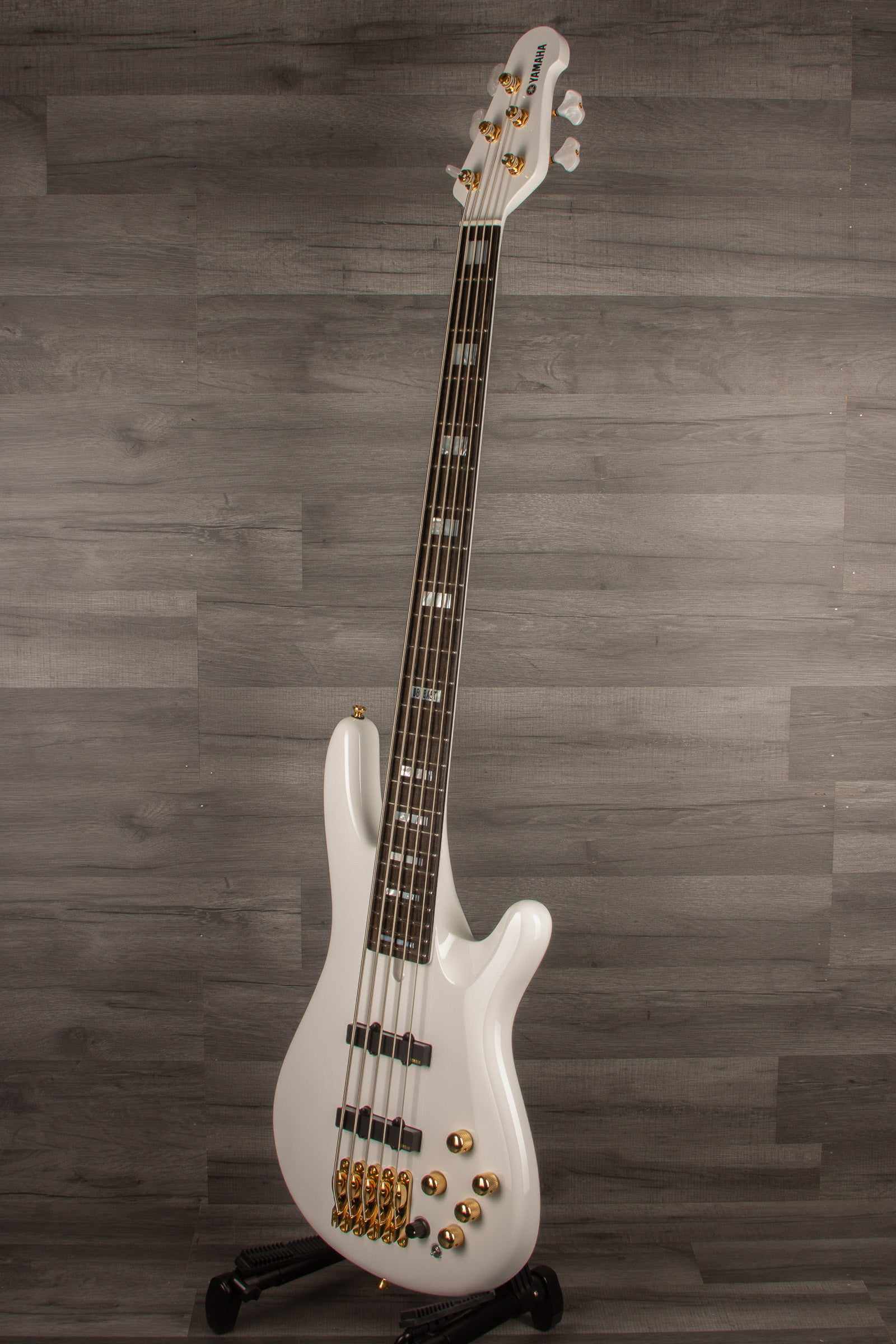 Yamaha BBNE2 White (Nathan East Signature Bass)