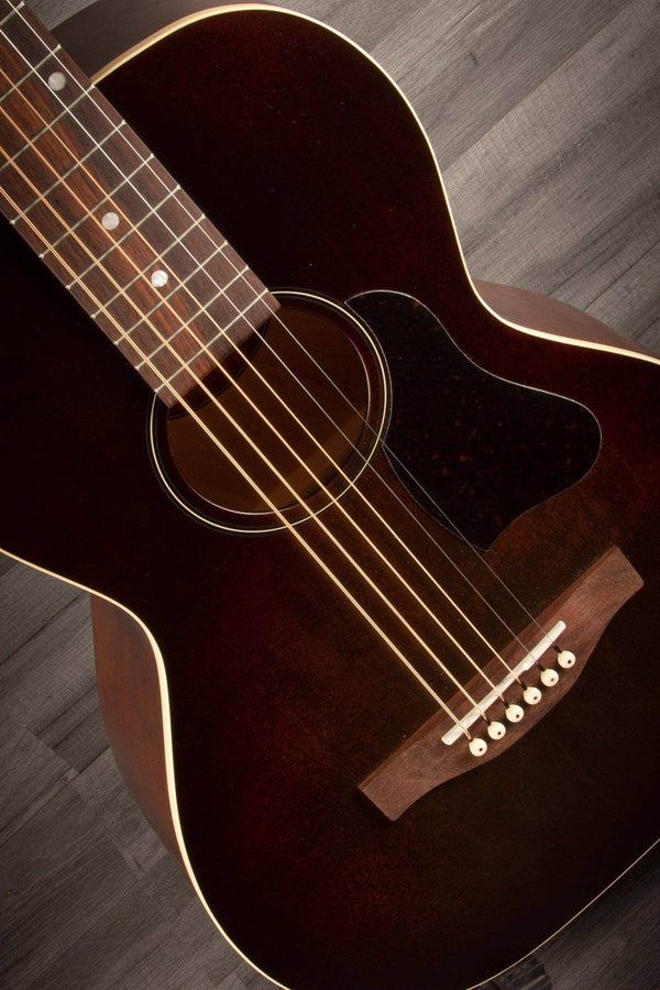 Art & Lutherie Roadhouse Bourbon Burst - MusicStreet