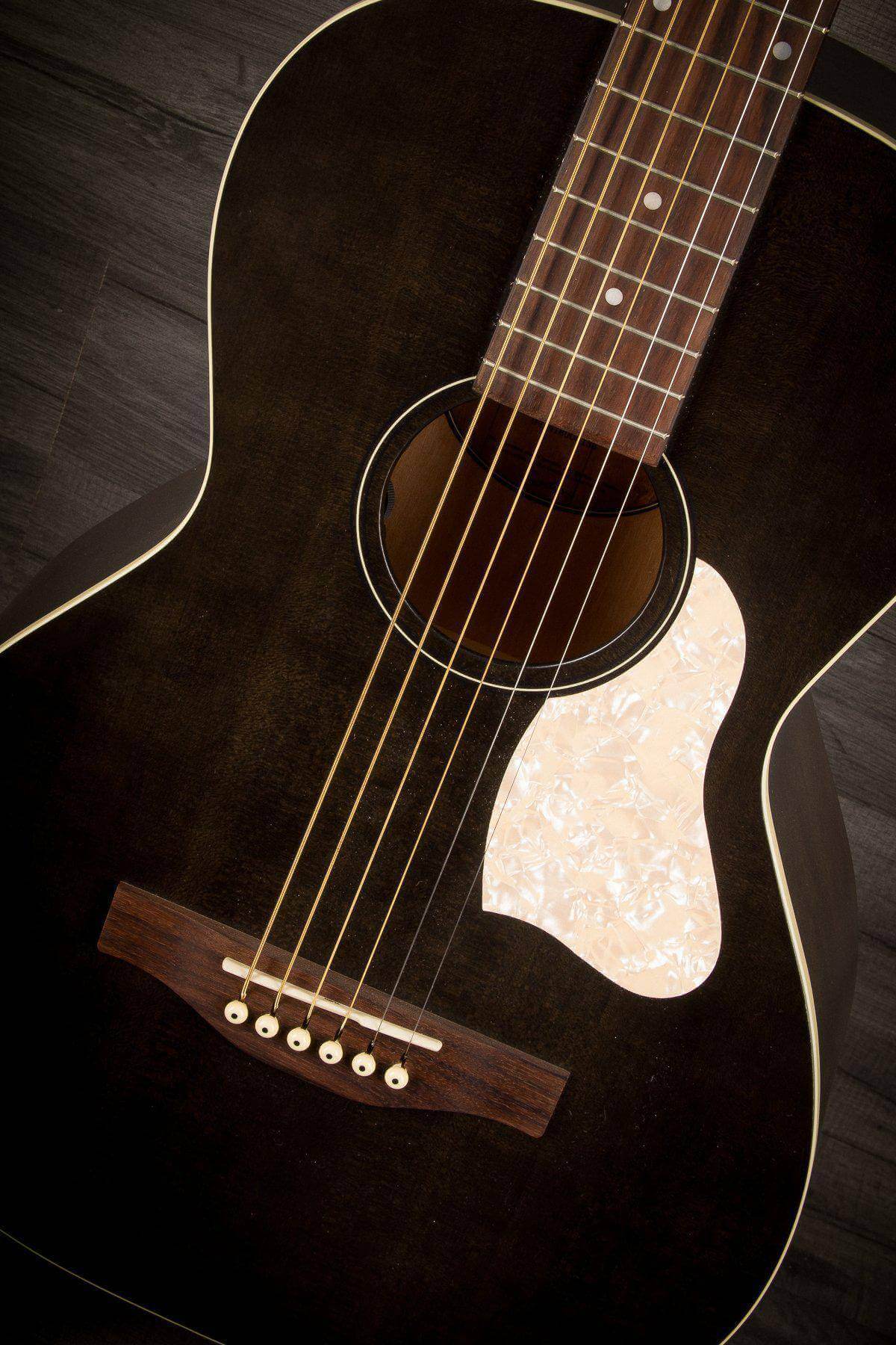 Art & Lutherie Roadhouse - Faded Black