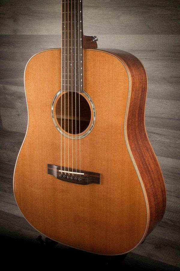 Auden Artist Mahogany Colton Cedar Full Body