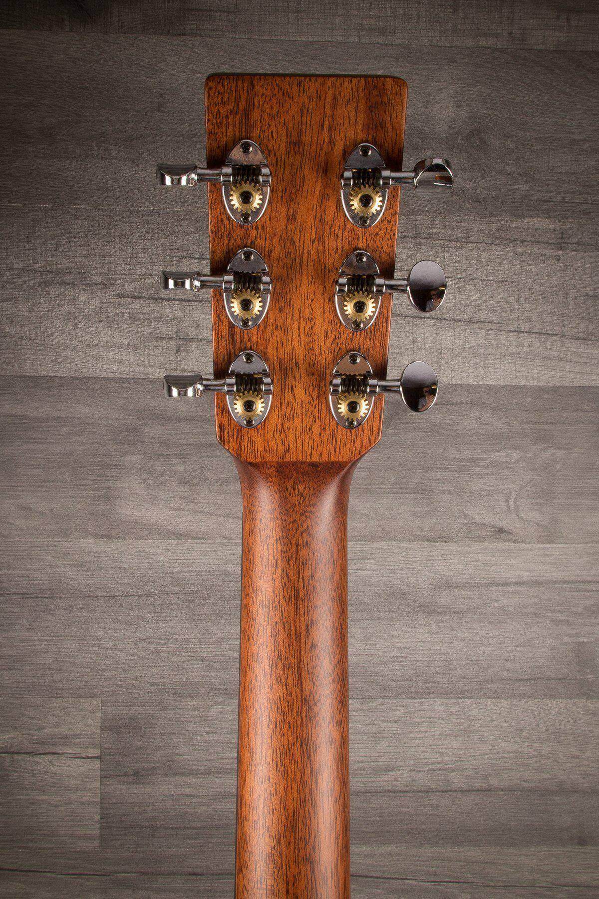 Auden Artist Mahogany Colton Cedar Full Body