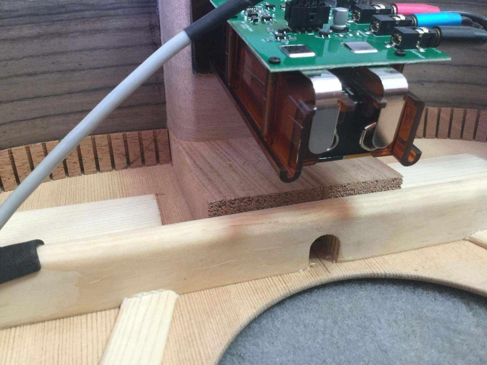 Auden Neo Chester Cutaway - Electro Acoustic Guitar