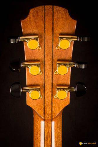USED - Avalon L10 Acoustic Guitar