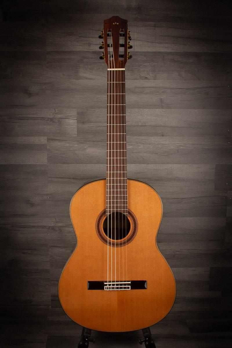 Cordoba C7