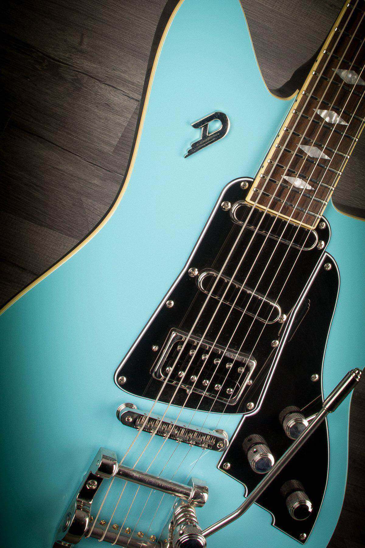 Duesenberg Paloma Narvik Incl. Hard Case - MusicStreet