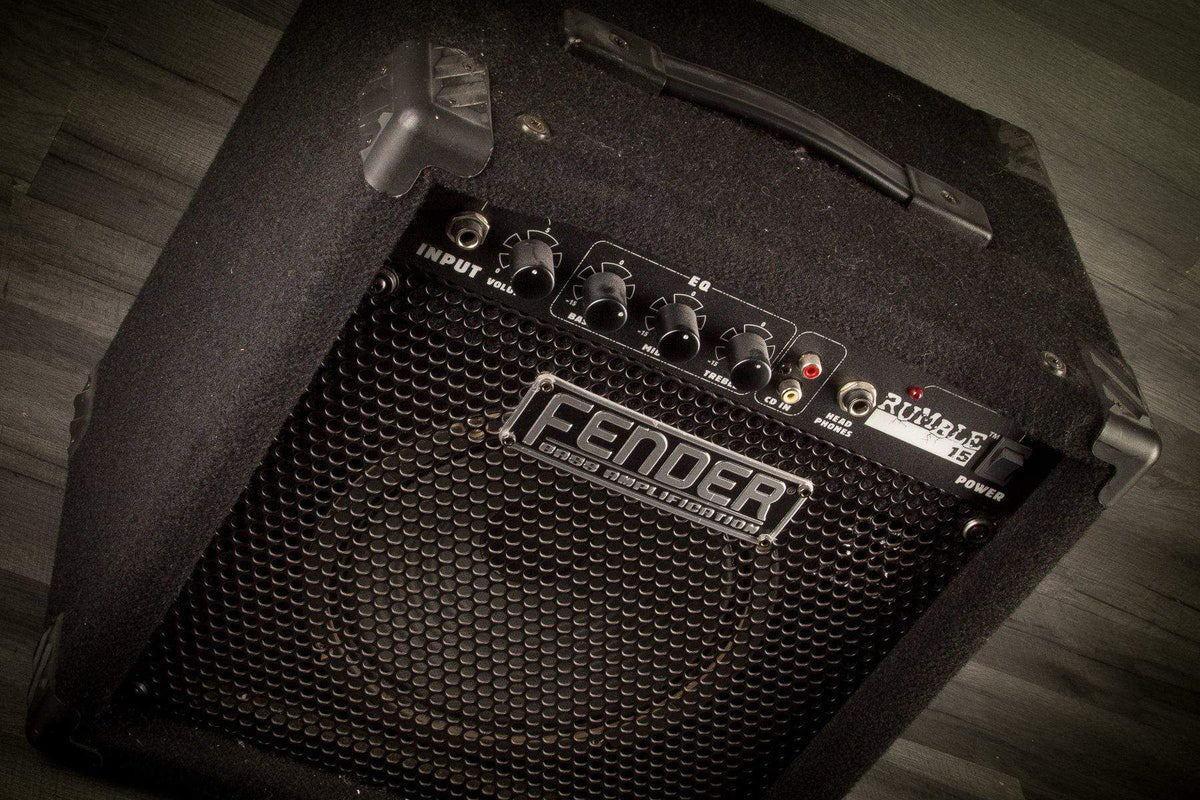 USED - Fender Rumble 15 Bass Combo
