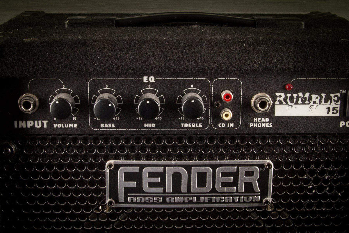 USED - Fender Rumble 15 Bass Combo