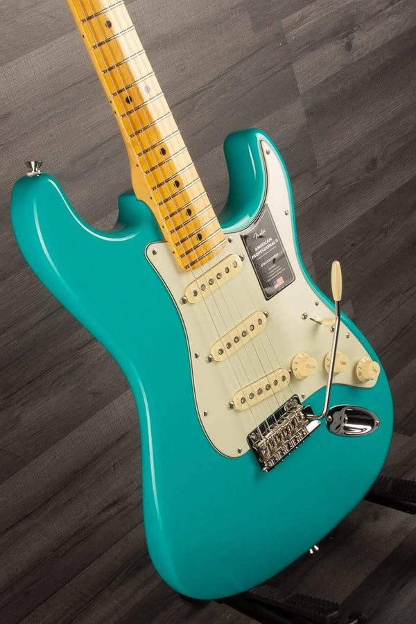 Fender Electric Guitar Fender American Professional II Stratocaster - Miami Blue - Maple
