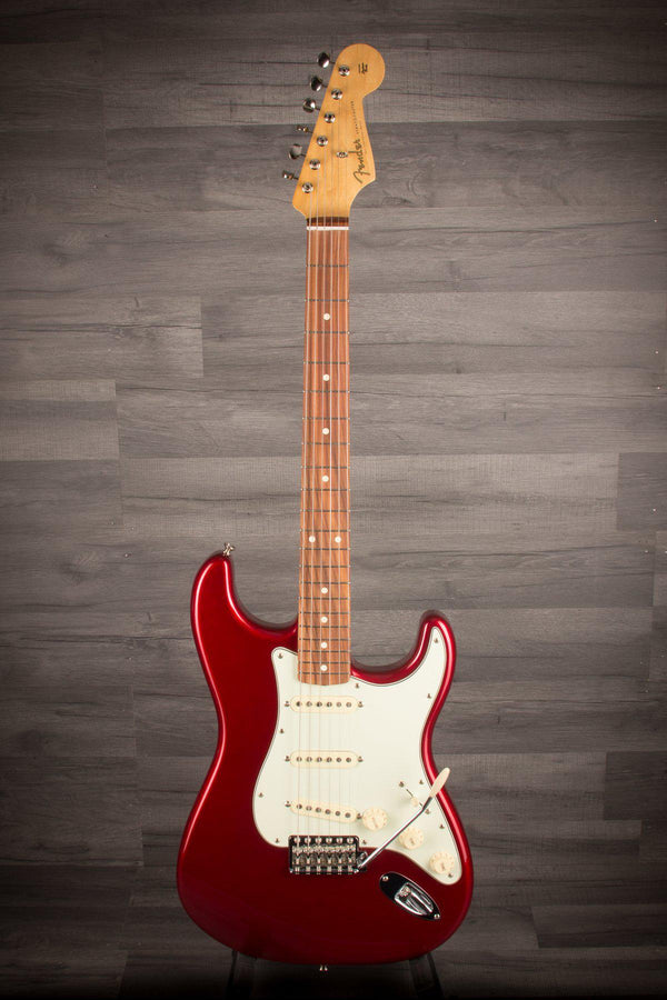Fender - Classic Series 60'S Stratocaster (Candy Apple Red) - MusicStreet