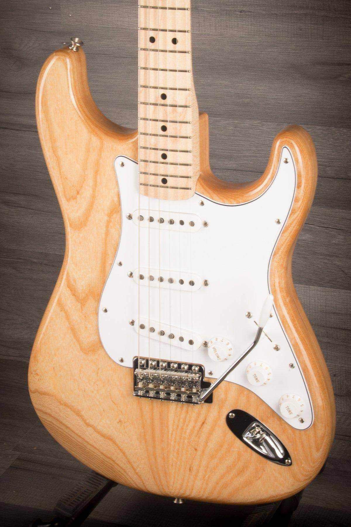 Fender Classic Series '70S Stratocaster, Maple Fingerboard, Natural