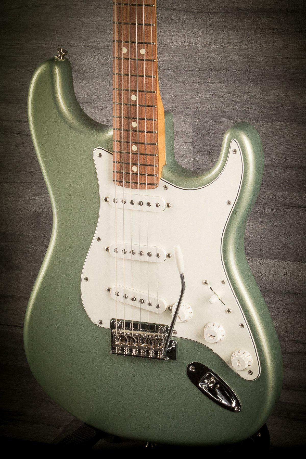 Sage green clearance player stratocaster