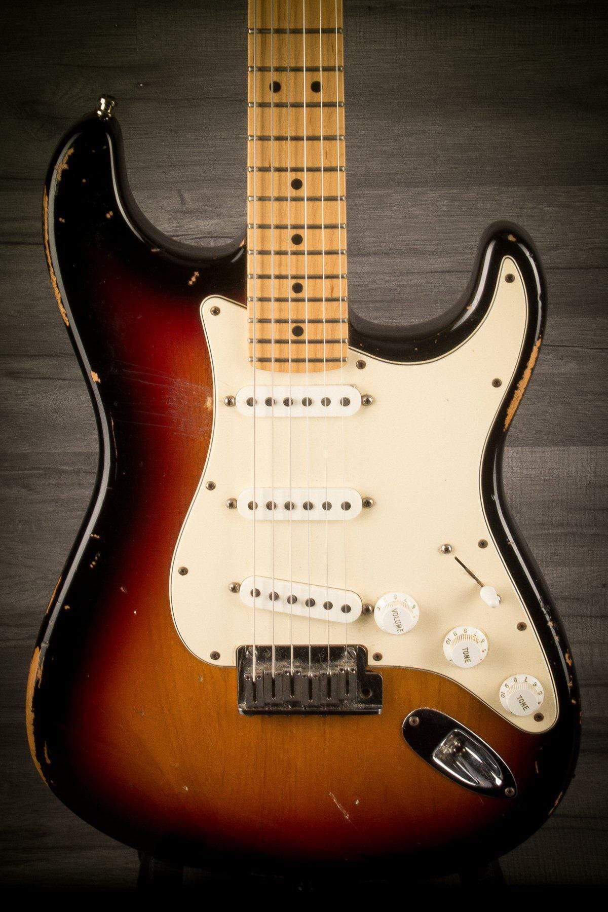 USED - 2004 Fender USA Standard Stratocaster - Sunburst Relic