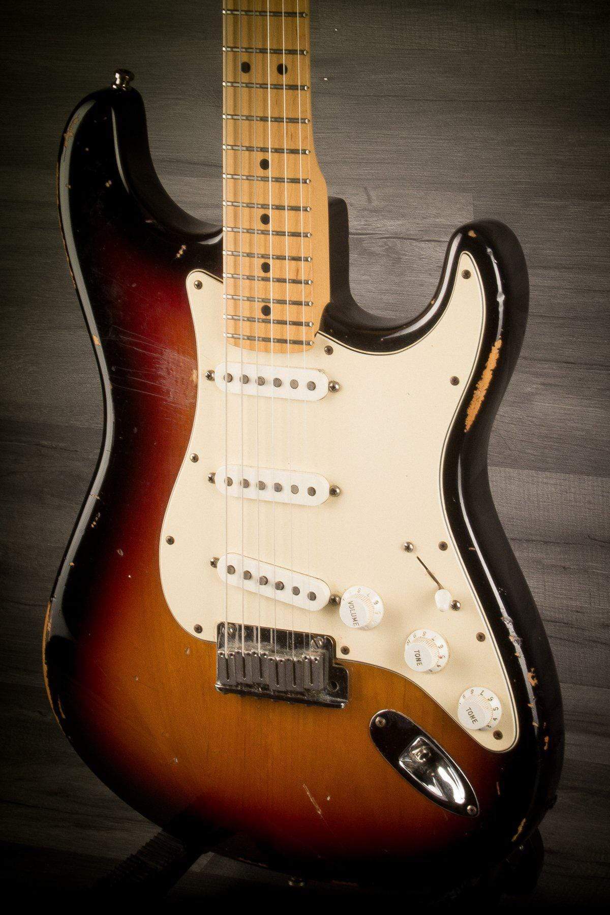 USED - 2004 Fender USA Standard Stratocaster - Sunburst Relic