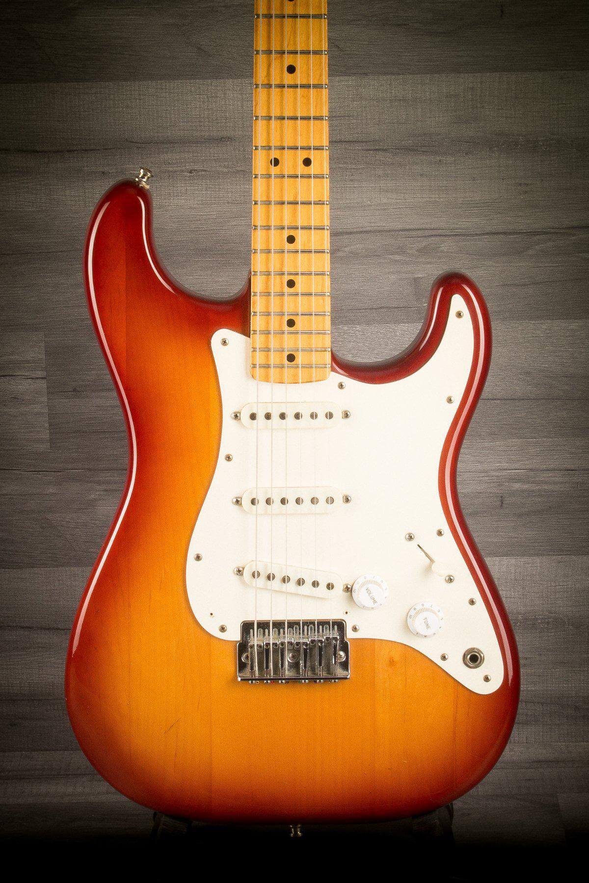 USED - American Fender "Revised" Stratocaster 1983