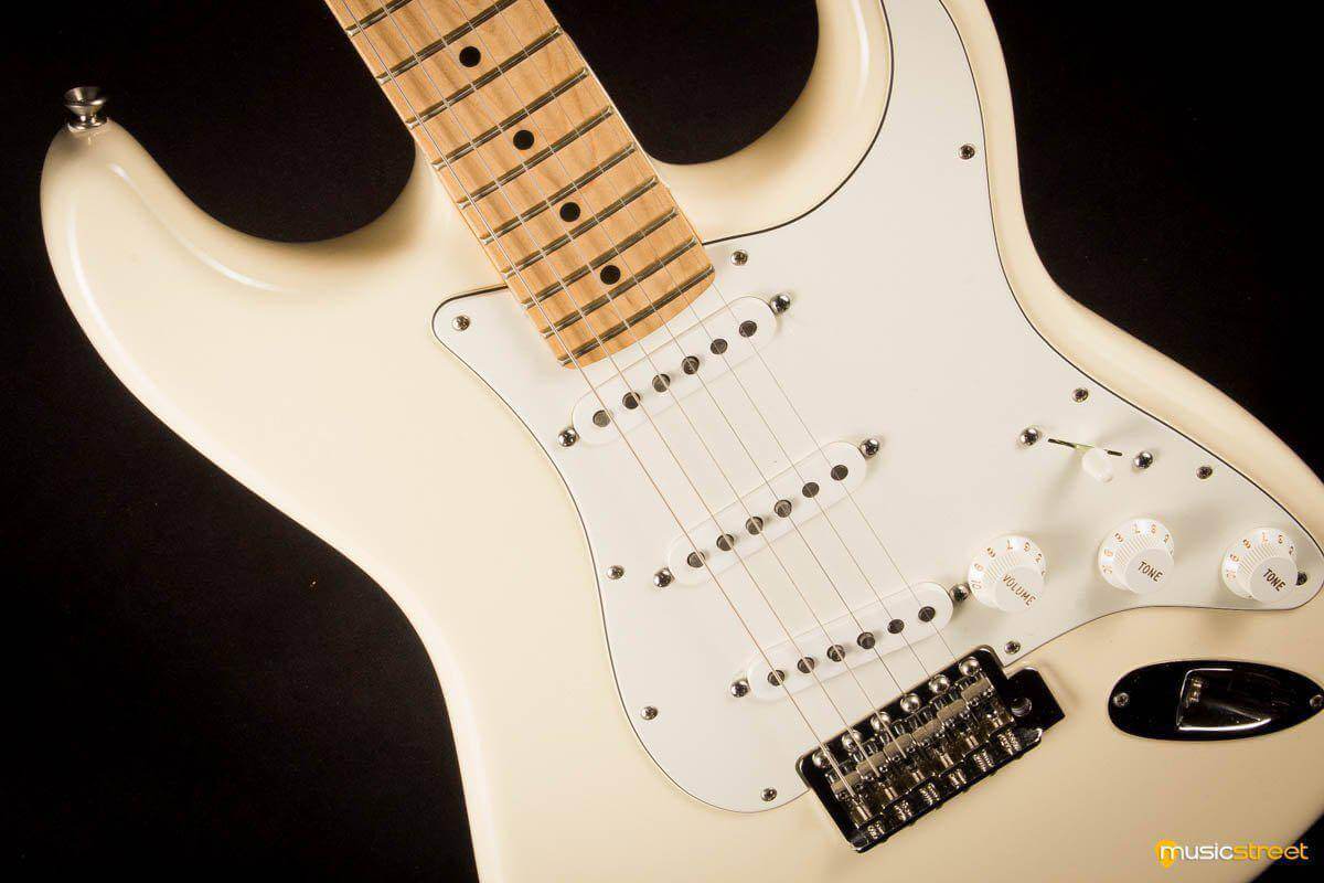 USED - American Special Stratocaster - Olympic White