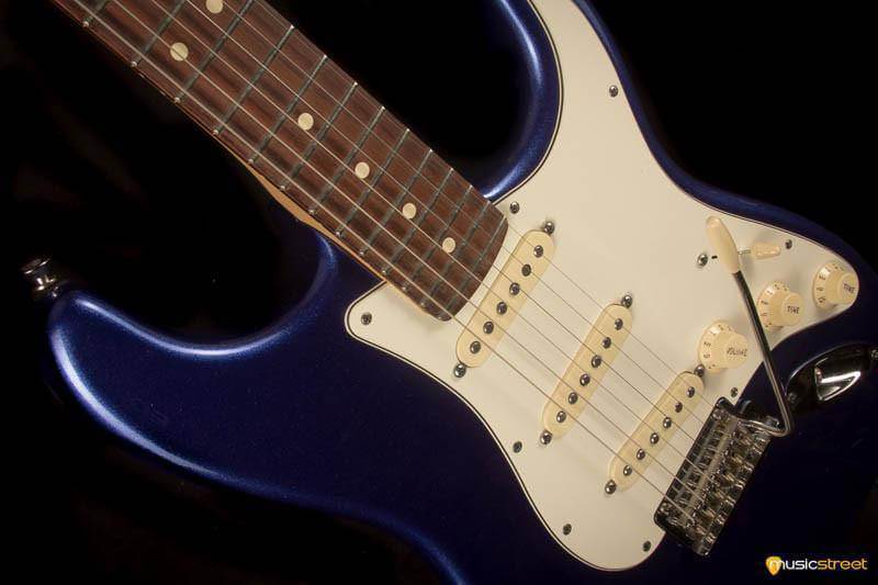 USED - Fender 2013 American Standard Stratocaster - Ocean Blue Metallic