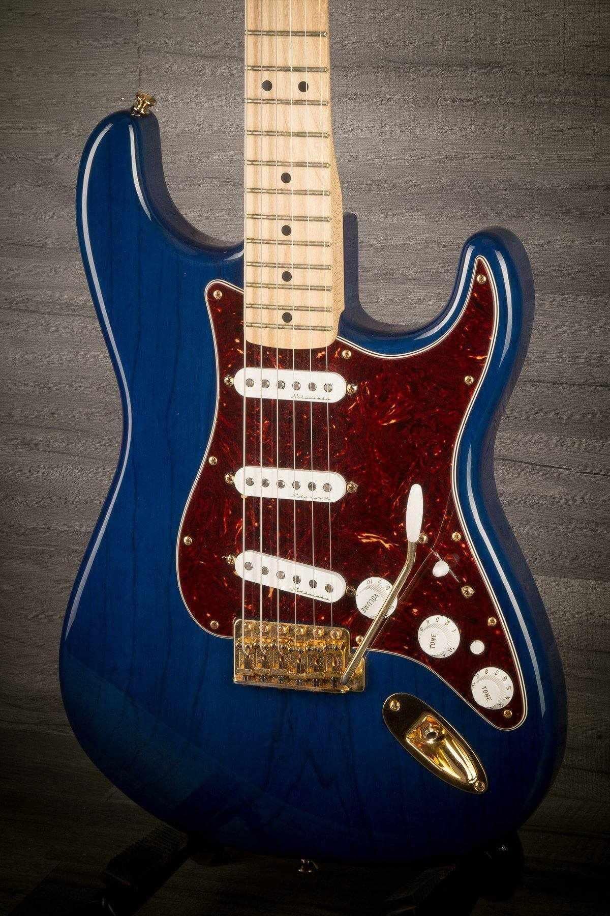 USED - Fender 2014 Mexican Deluxe Player Stratocaster - Sapphire Blue