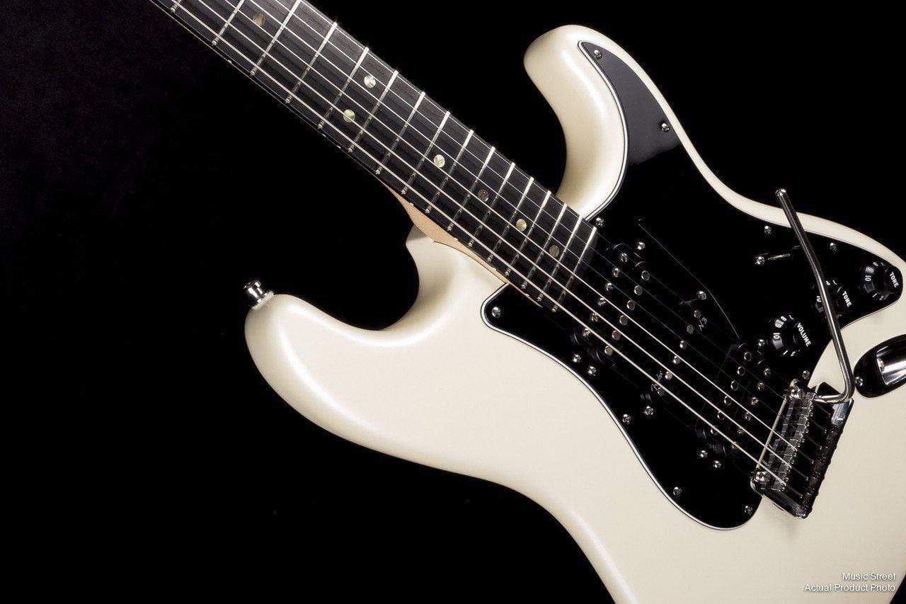 USED - Fender American Deluxe Stratocaster Hsh (Olympic Pearl, Ebony Fingerboard)