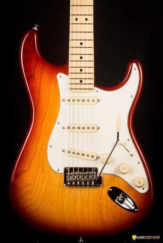 USED - Fender American Pro Strat Maple Neck - Sienna Sunburst