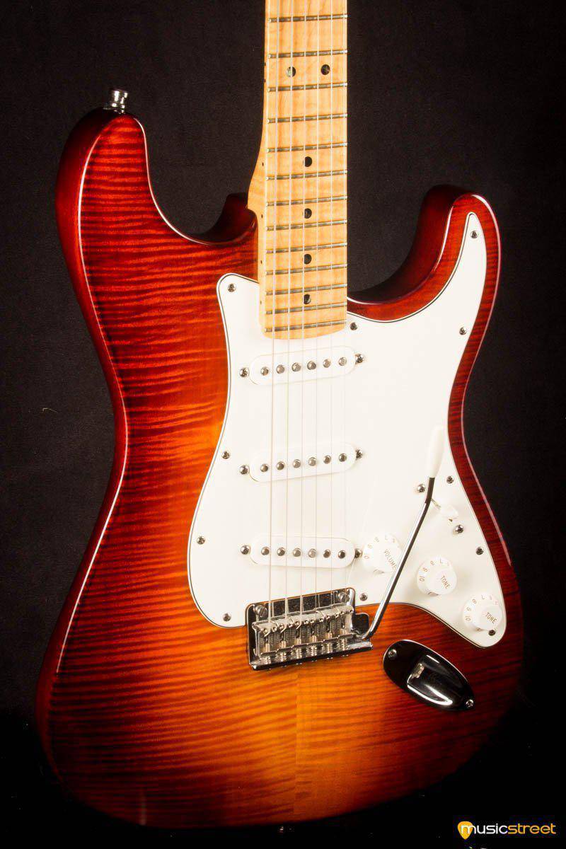 USED - Fender American Select Stratocaster
