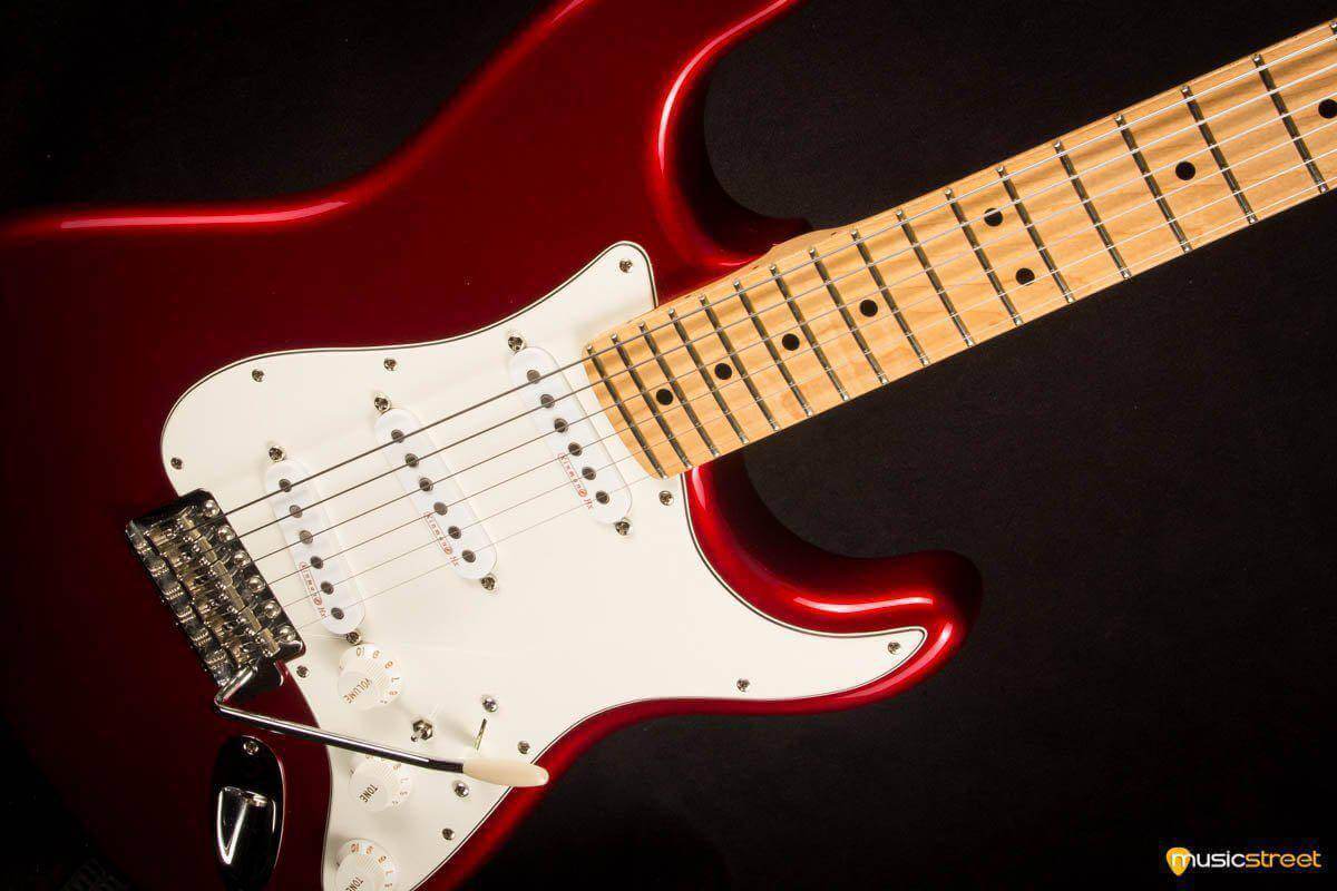 USED - Fender American Special Candy Apple Red With Kinman Hx Pickups