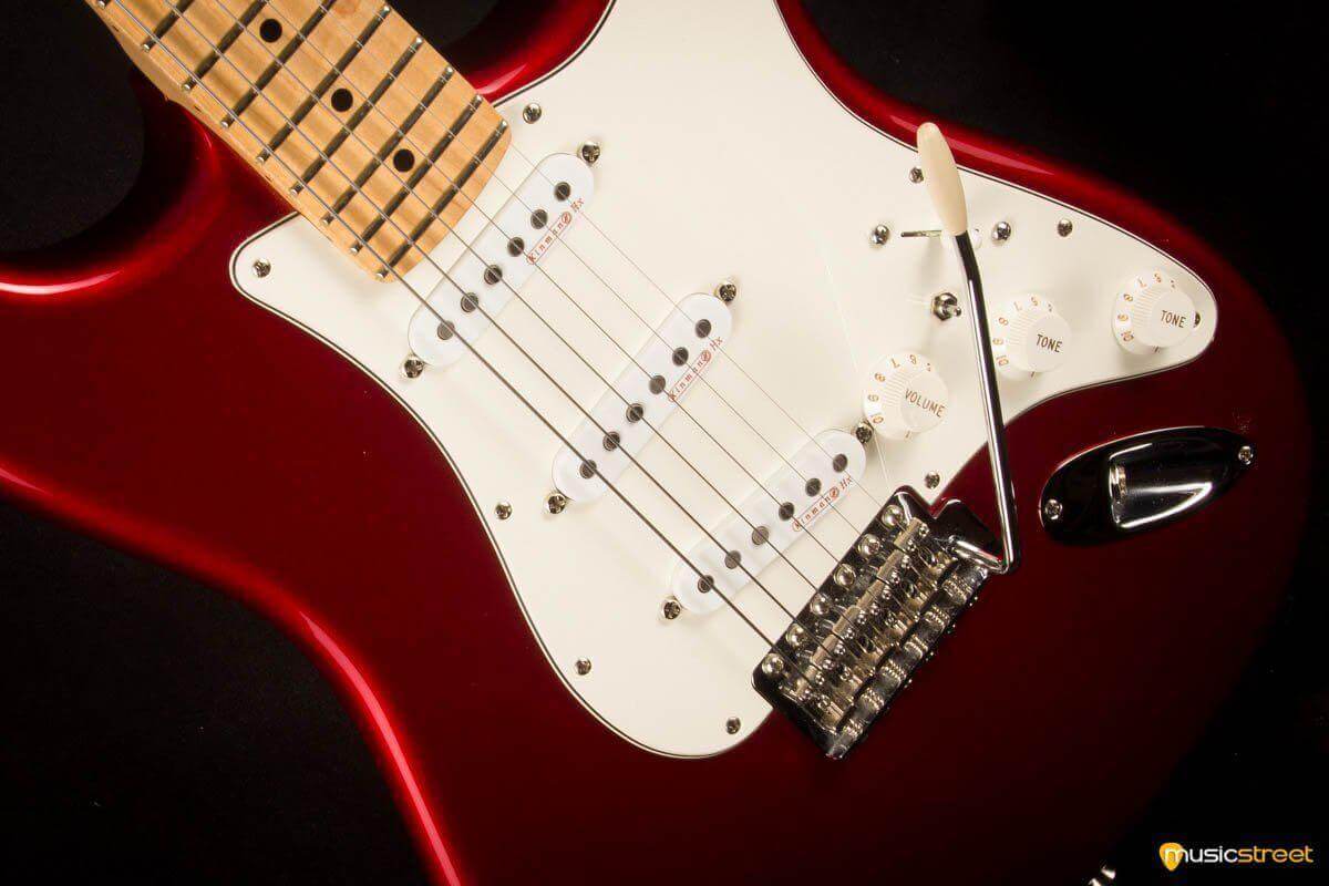 USED - Fender American Special Candy Apple Red With Kinman Hx Pickups