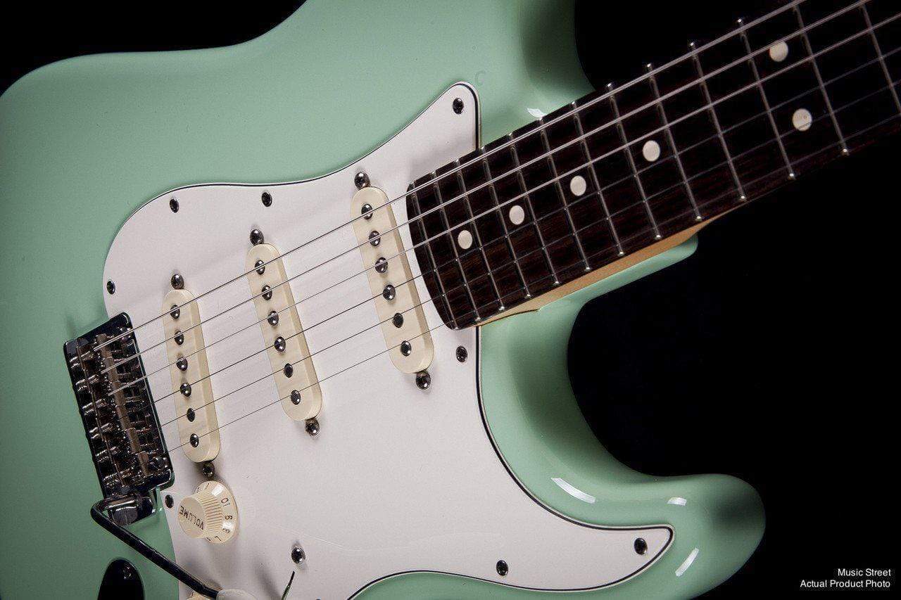 USED - Fender American Standard Strat, 2013, Surf Green