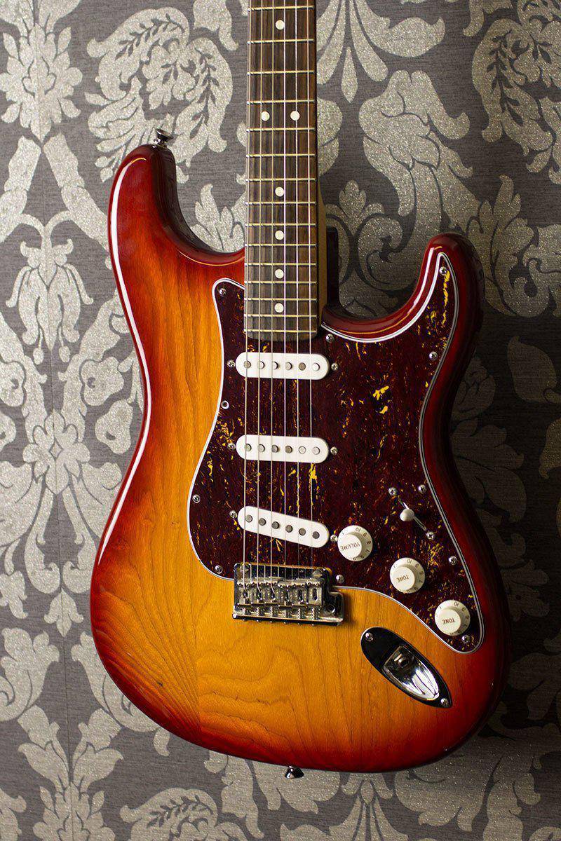 USED - Fender American Standard Stratocaster, Sienna Sunburst - 2007