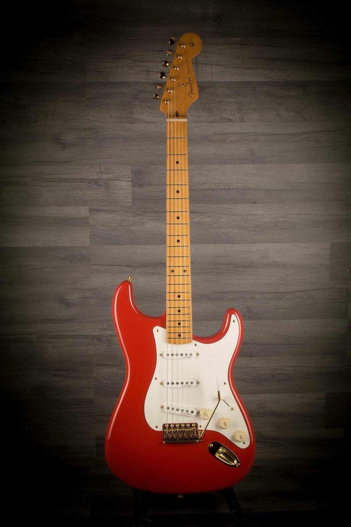 USED - Fender Classic Series 50's Stratocaster - 2011 Fiesta Red