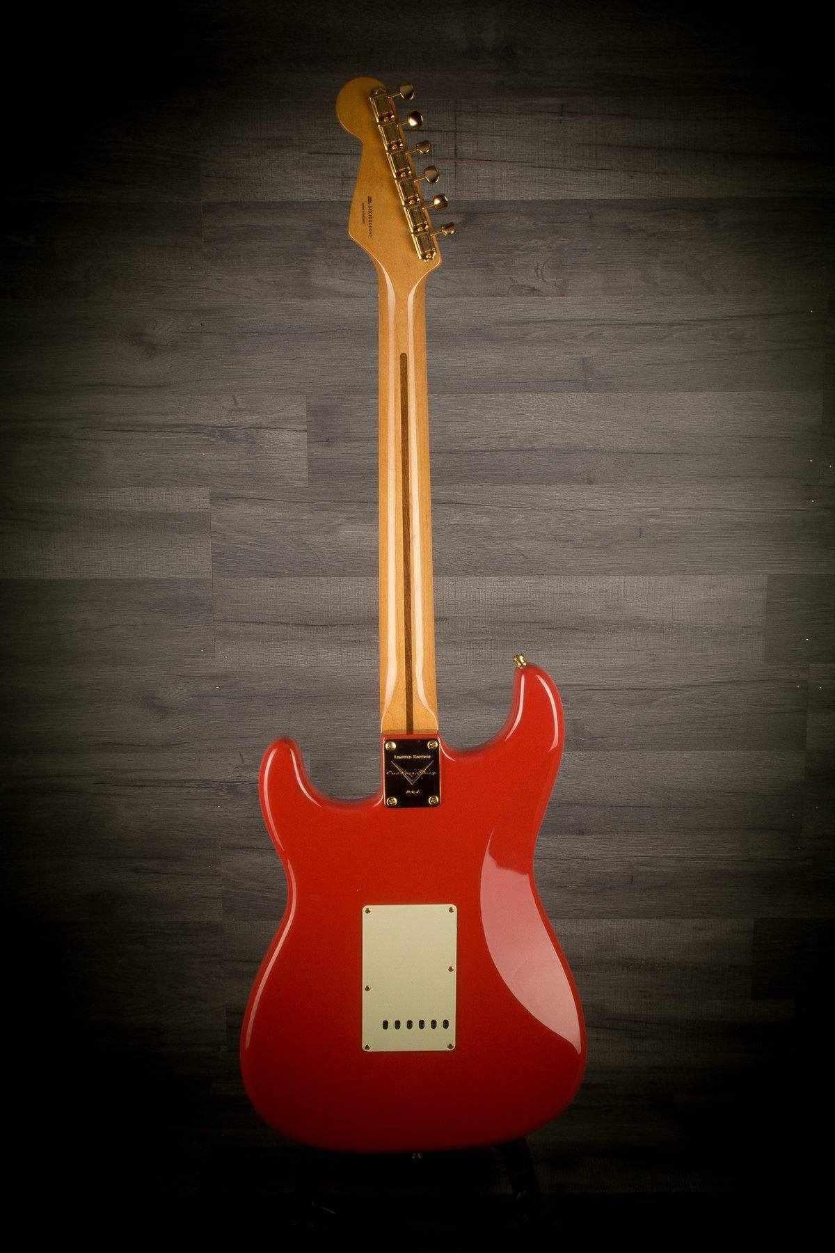 USED - Fender Classic Series 50's Stratocaster - 2011 Fiesta Red