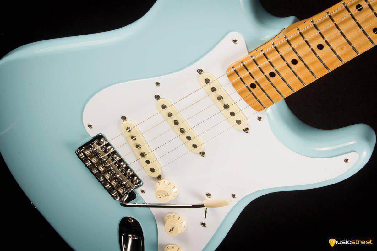 USED - Fender - Classic Series 50'S Stratocaster - Daphne Blue