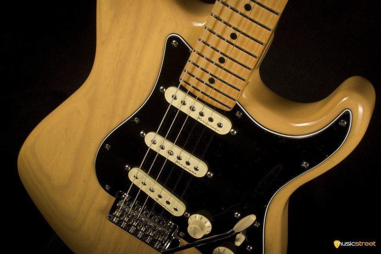 USED - Fender Deluxe Stratocaster Vintage Blonde