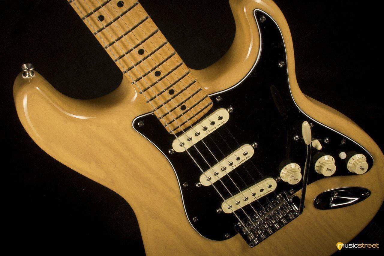 USED - Fender Deluxe Stratocaster Vintage Blonde