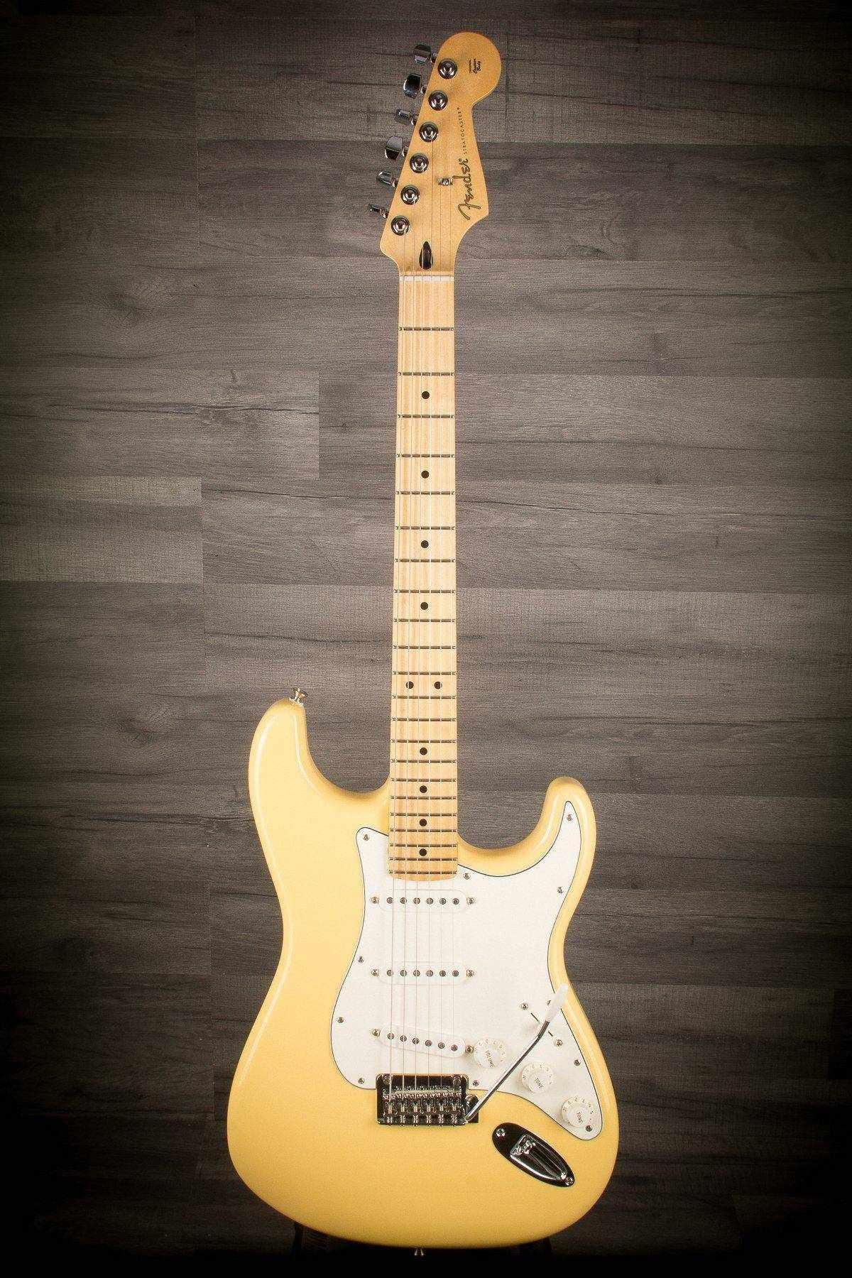 USED - Fender Player Series Stratocaster - Buttercream
