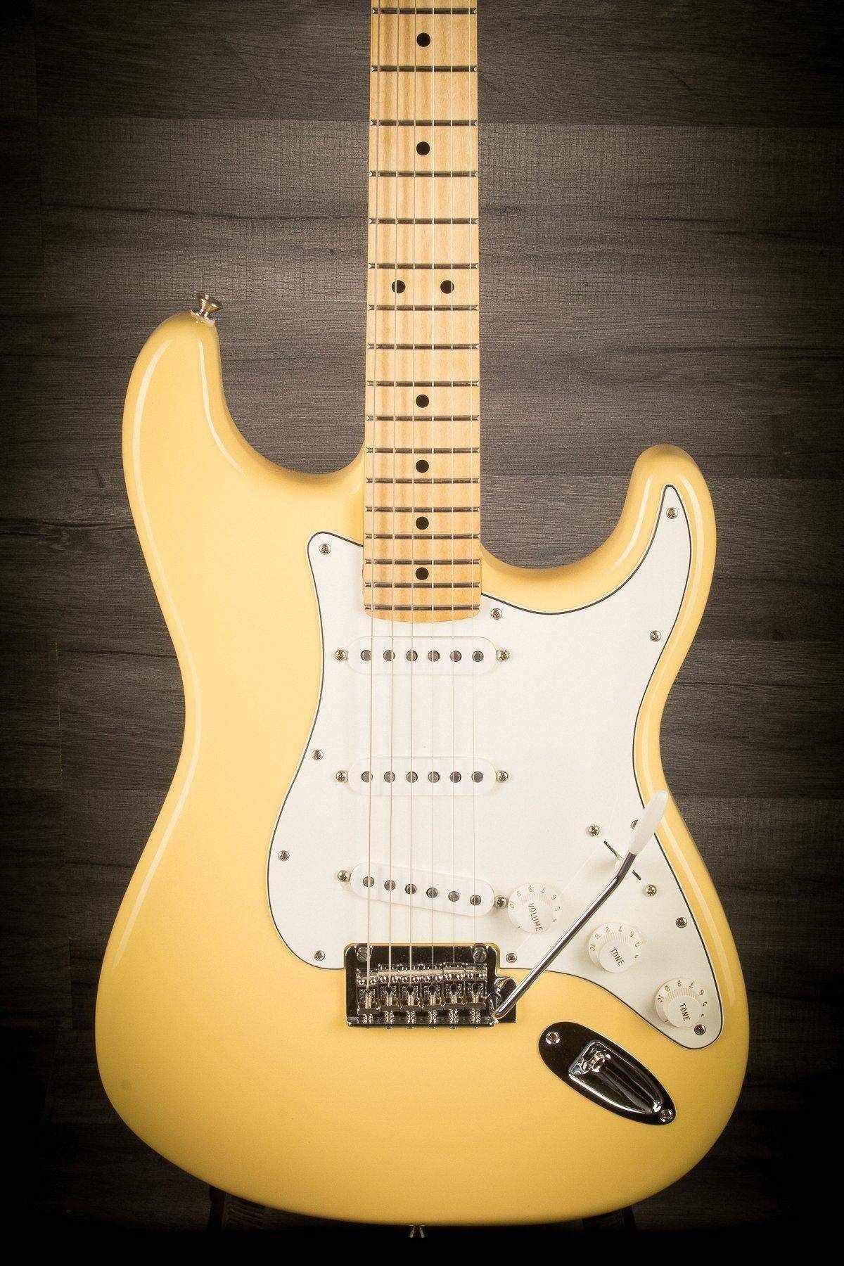 USED - Fender Player Series Stratocaster - Buttercream