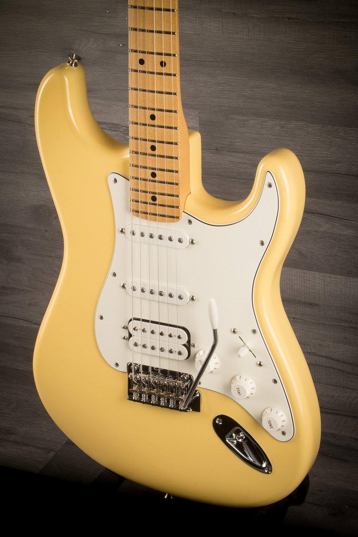 USED - Fender Player Series Stratocaster - HSS Buttercream