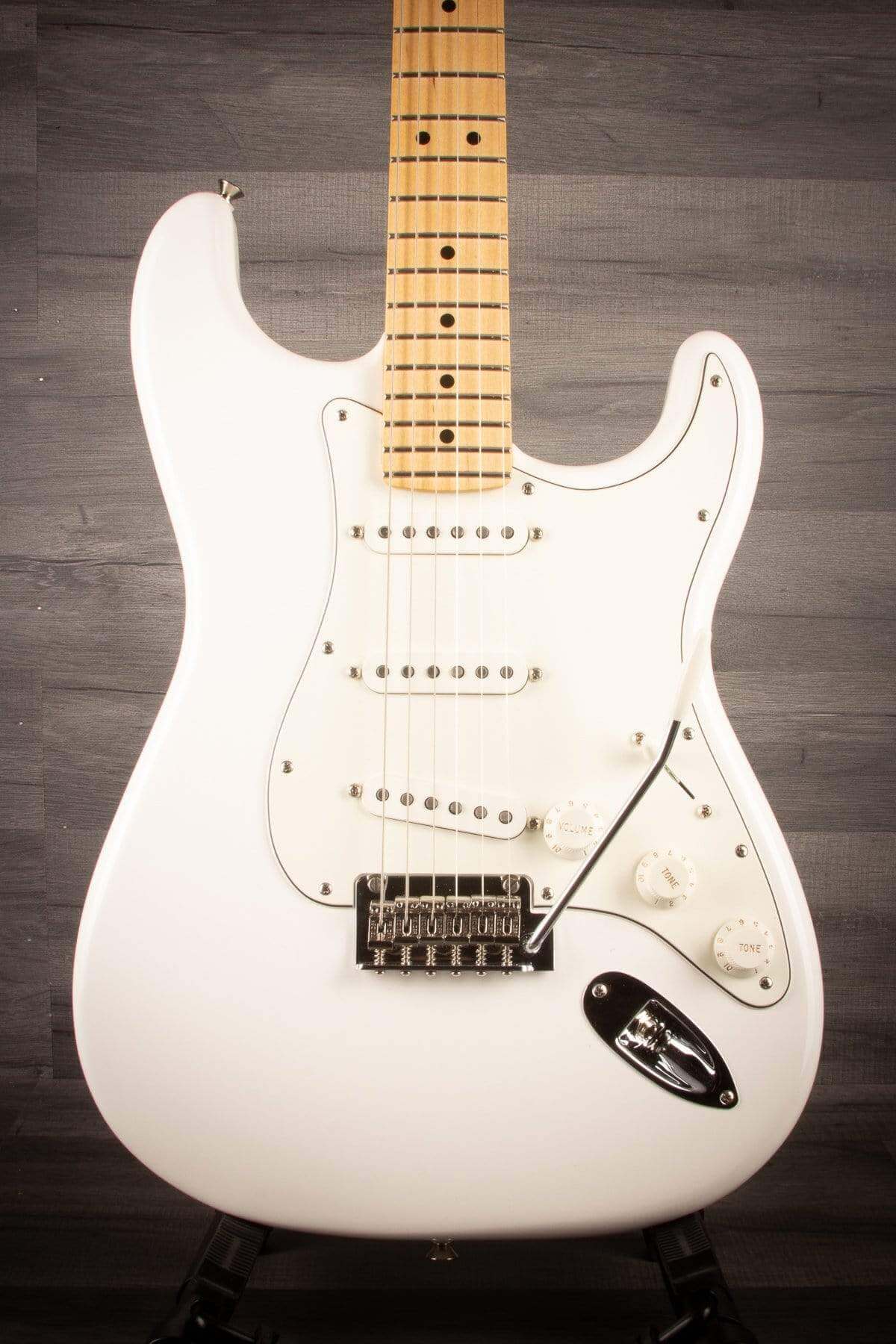 USED - Fender Player Series Stratocaster - Polar White