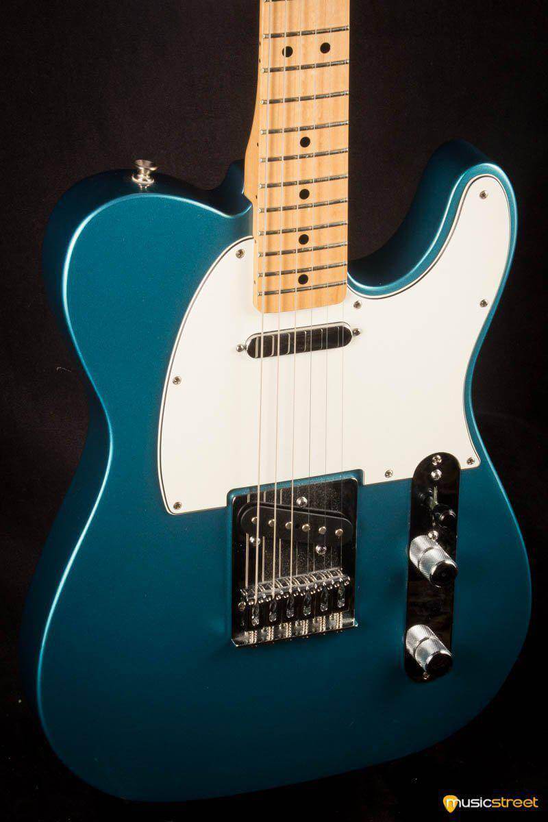 USED - Fender Standard Telecaster - Lake Placid Blue, Maple Neck