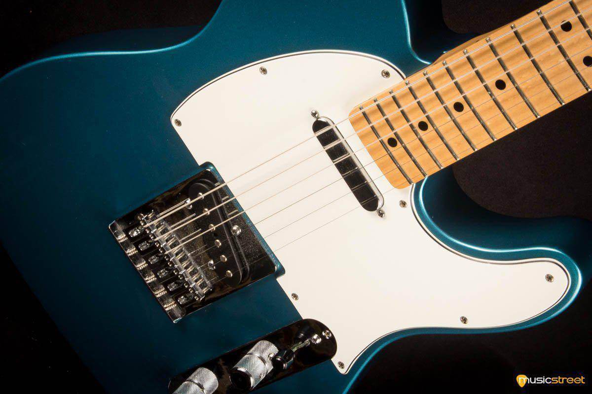 USED - Fender Standard Telecaster - Lake Placid Blue, Maple Neck