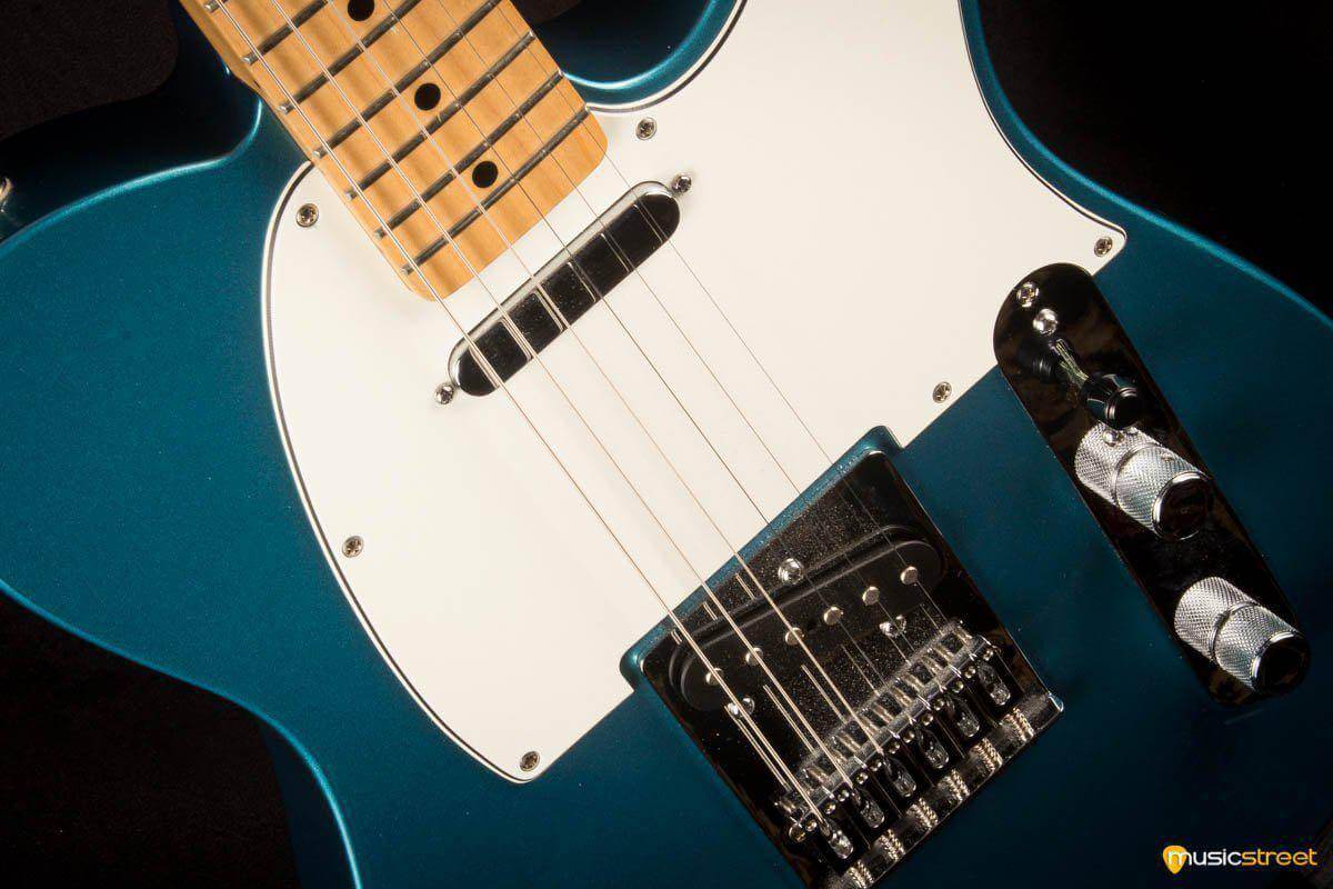 USED - Fender Standard Telecaster - Lake Placid Blue, Maple Neck