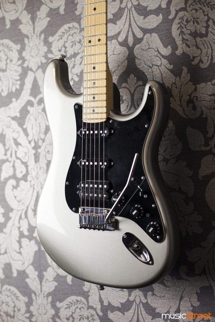 USED - Fender Stratocaster Deluxe 2011 - Tungsten